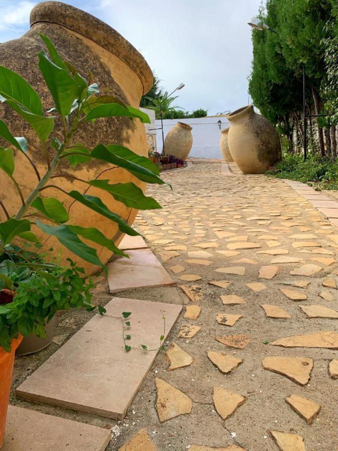 Hostal El Castillo Alcalá de Guadaira Dış mekan fotoğraf